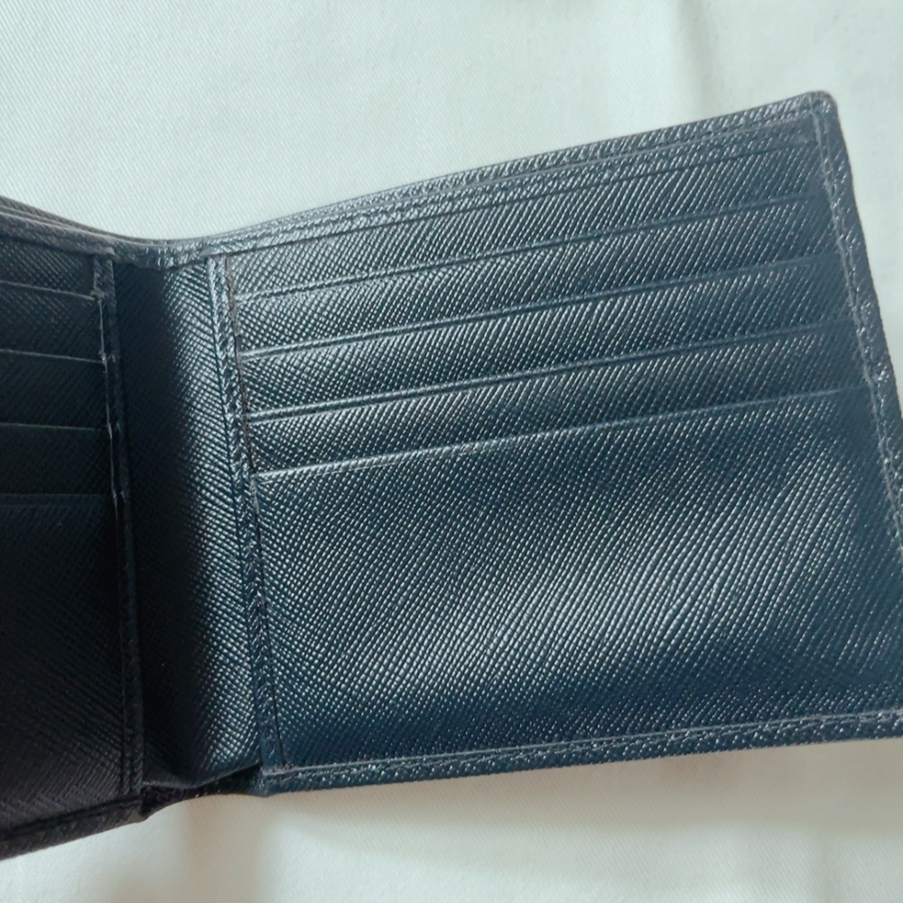 PRADA Wallet - Picture 4 of 6